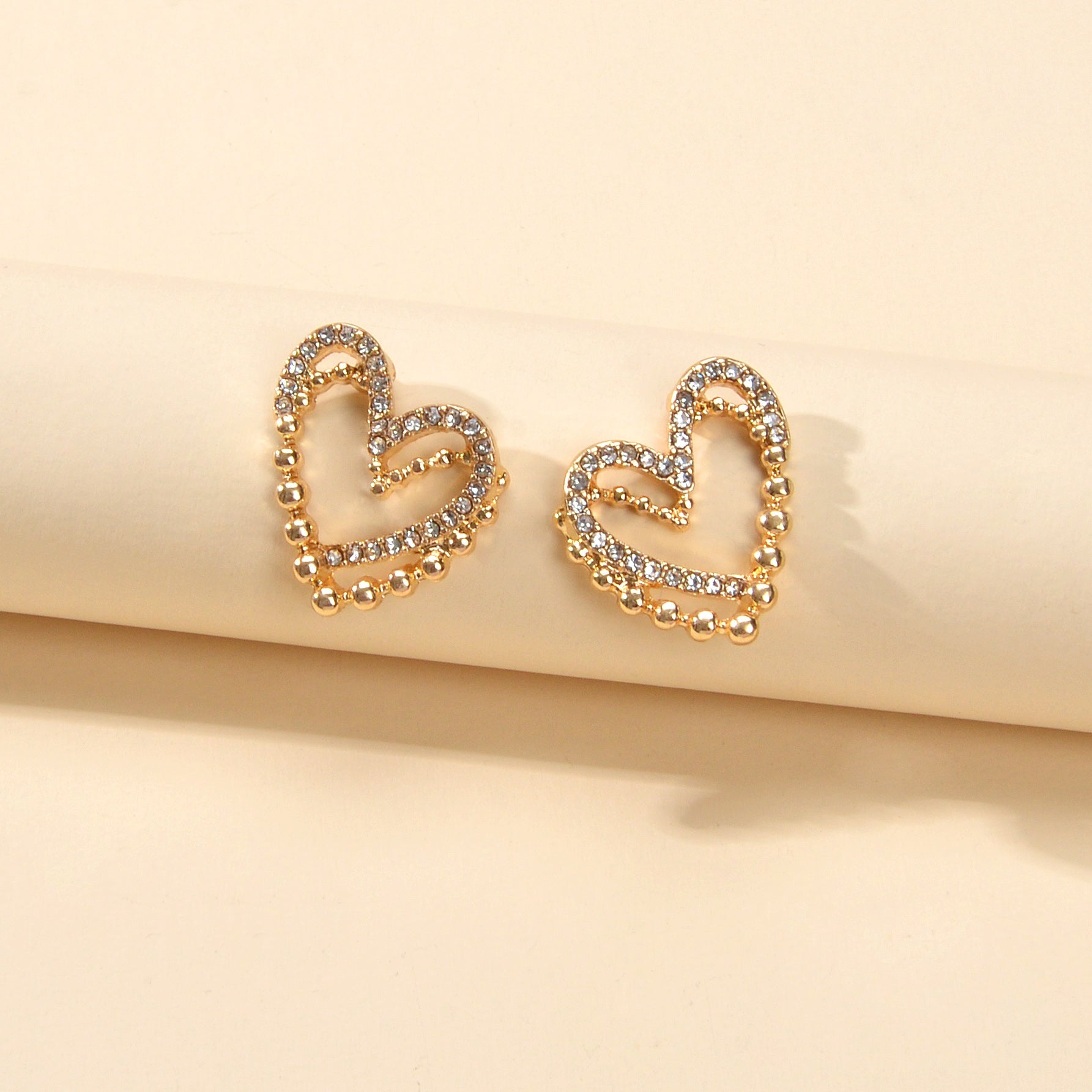 Cute Hollow Heart Stud Rhinestone Earrings Hypoallergenic Pierced Ear Jewellery