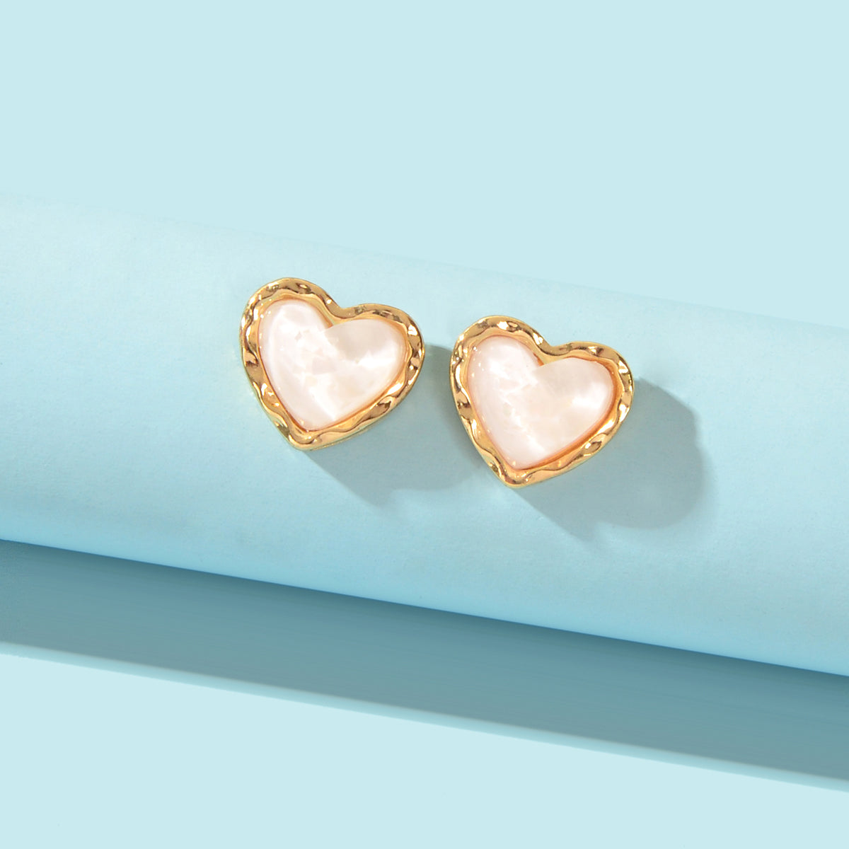 Exquisite Lightweight White Black Resin Heart Stud Earrings Valentine Jewellery