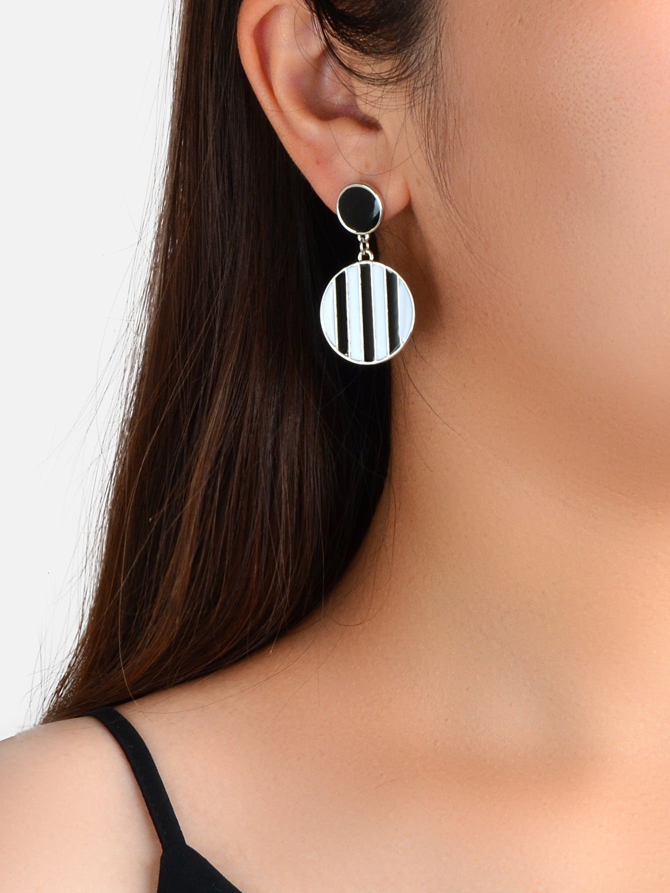 Retro Black White Enamel Round Dangle Hypoallergenic Party Earrings Jewellery
