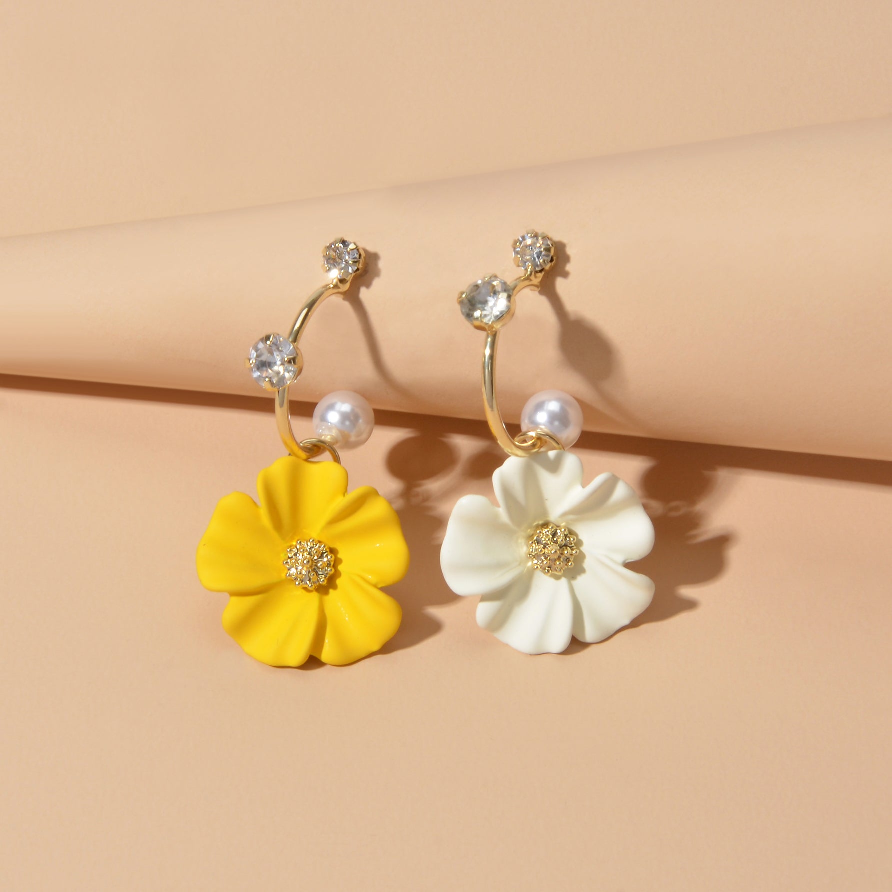 Ladies Jewellery Rhinestone Pearl Yellow Green Flower Asymmetric Dangle Earrings